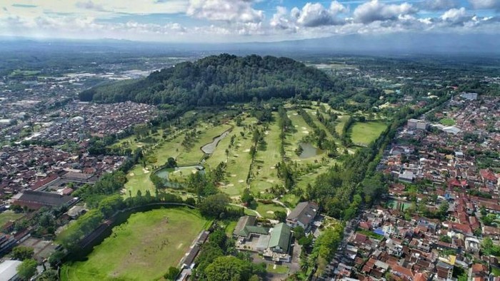gunung tidar