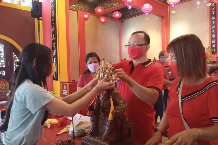 kelenteng liong hok bio Ritual Kimsin